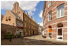 Gasse mit Gebäuden-Werner